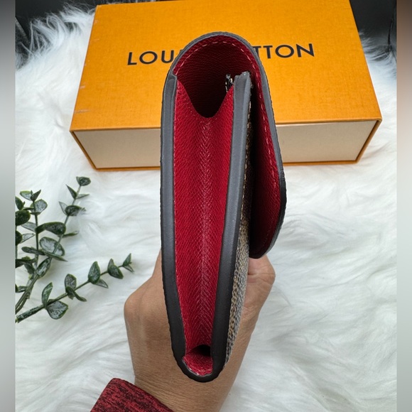 🌸SOLD🌸Louis Vuitton Emilie Wallet - Picture 5 of 16